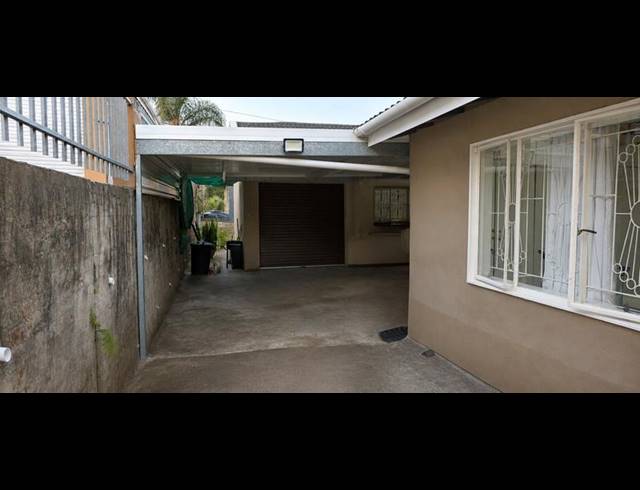 5 BEDROOM HOUSE FOR SALE IN SHALLCROSS